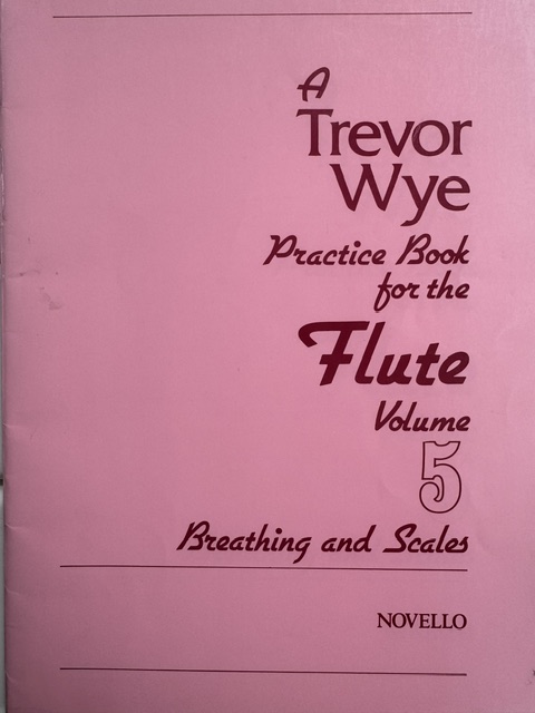 Practice Book for the Flute Vol.5: Breathing and Scales